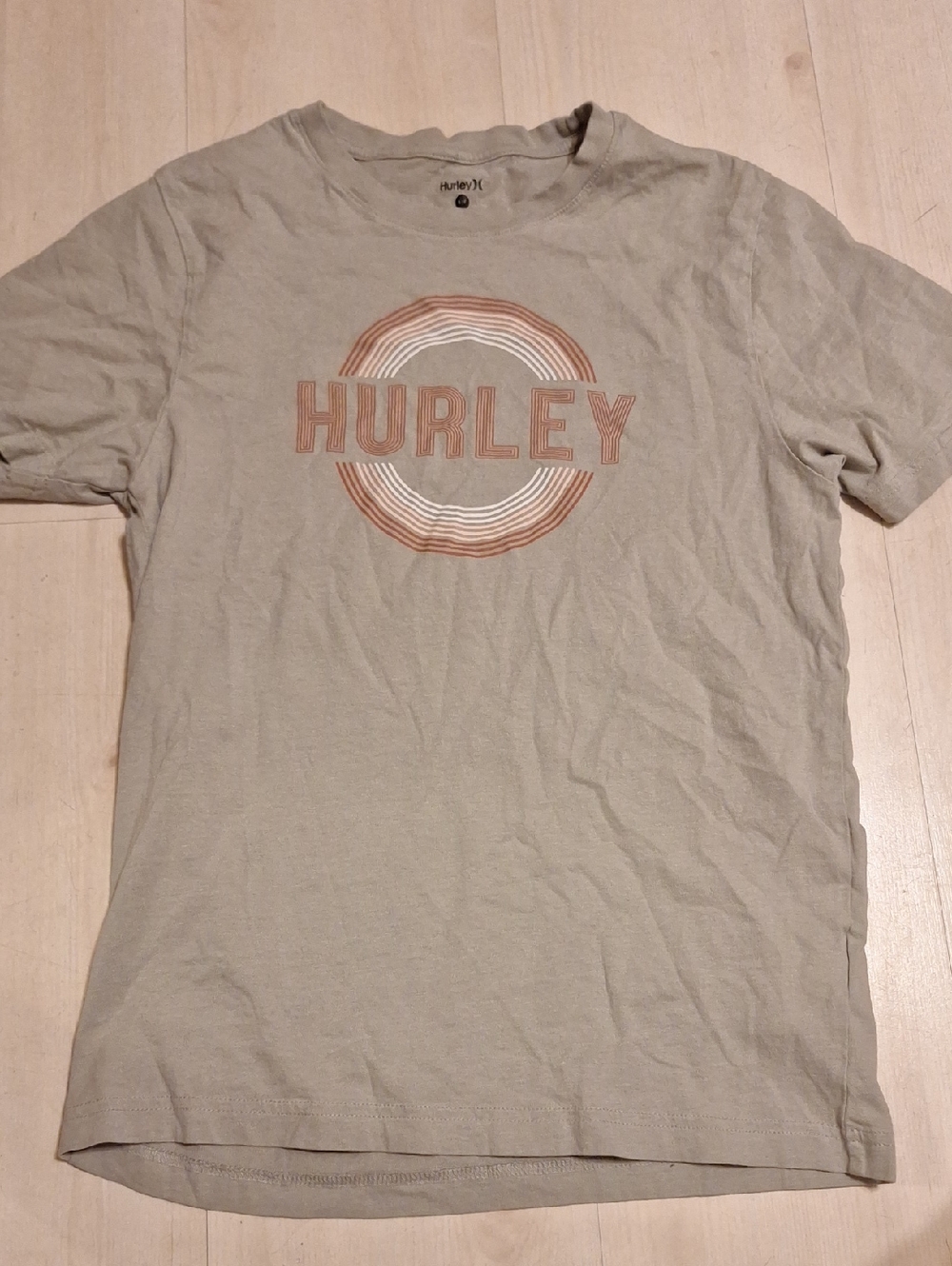 Hurley Men's Short Sleeve Tee in Light Grey with Rust Logo